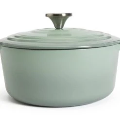 Habitat 3.3 Litre Cast Iron Casserole Dish - Green
