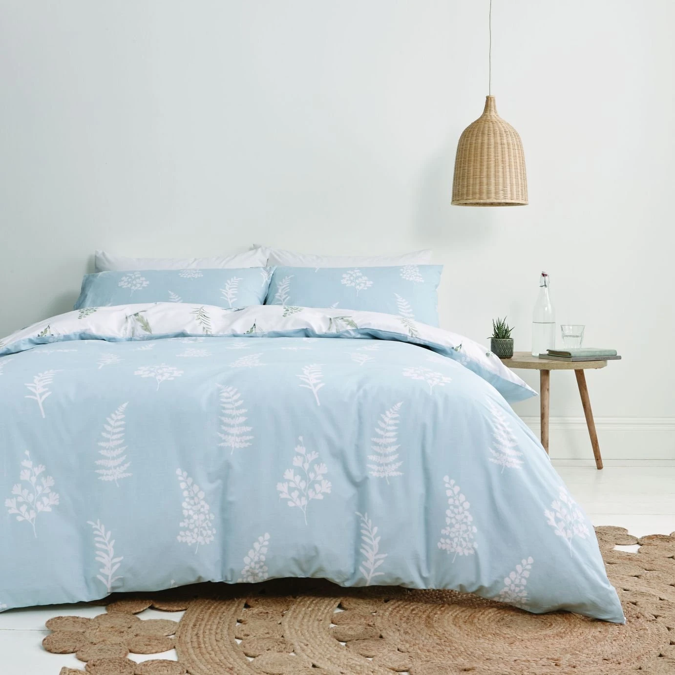 Bianca Egyptian Cotton Flowers White Bedding Set - Double