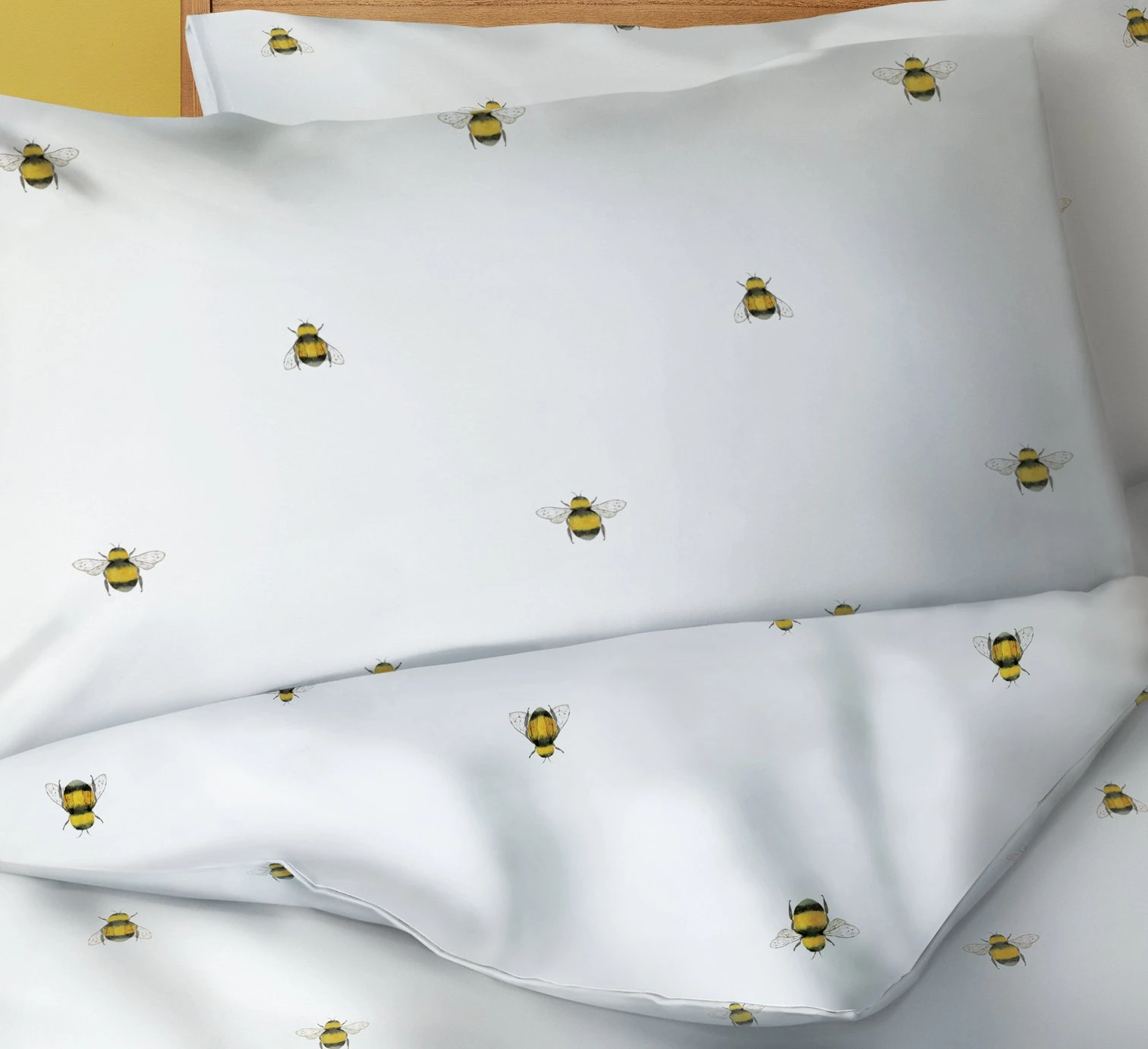 Habitat Hideaway Bee Print White Bedding Set - Single - Image 5